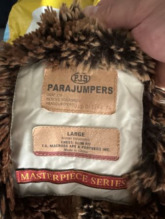 PARAJUMPERS Jacke damen Winter Grösse L creme Pelz