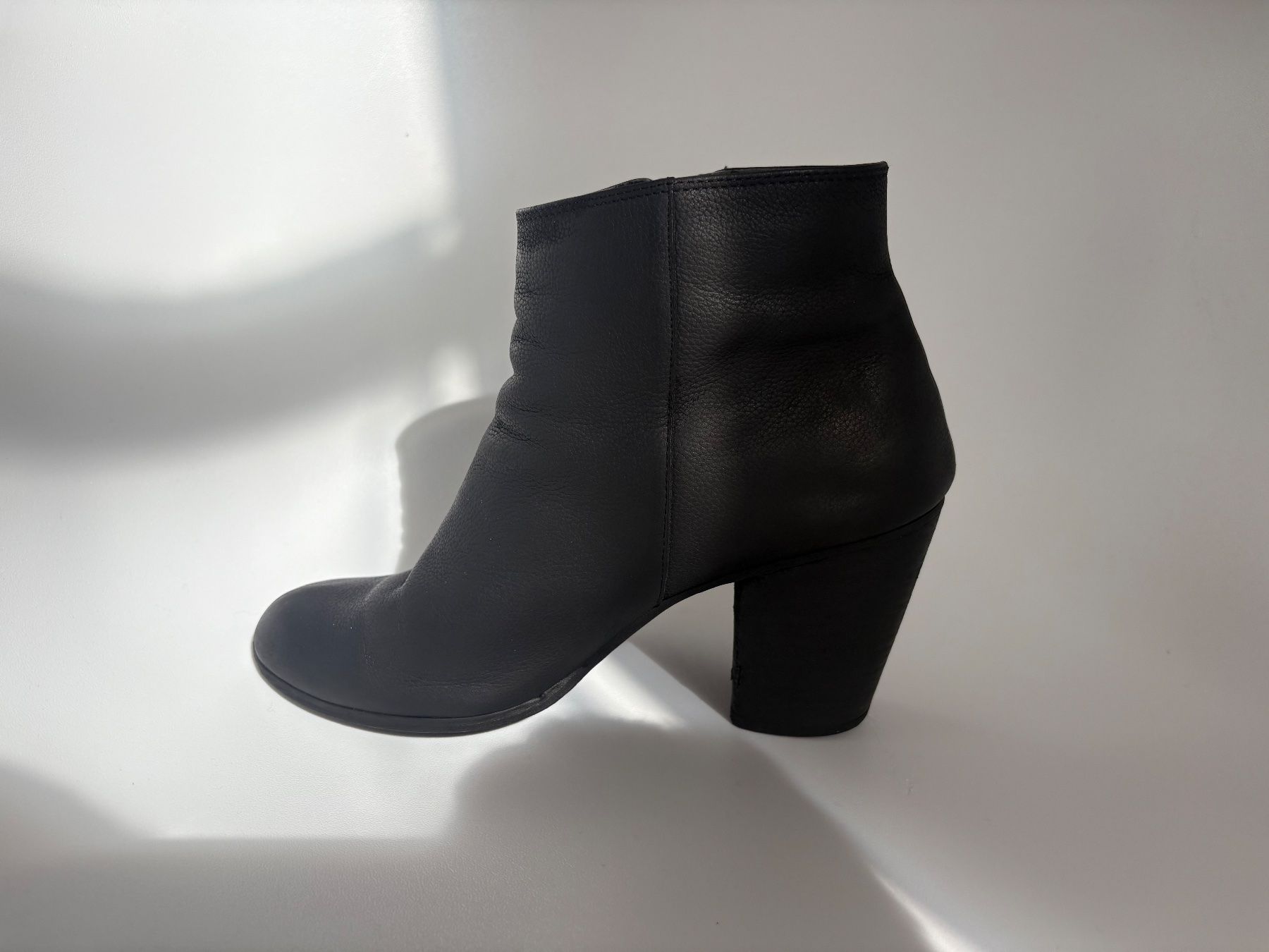 Scarpe da donna: Schwarze Stiefeletten, Echt Leder, Grösse 38 – Usato da Wetzikon ZH venduto da Bimbo33 1