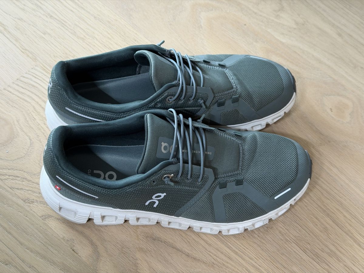 On Scarpe da uomo: On Cloud 6 men Shoes - Size 43 - like new  – Nuovo (secondo la descrizione) da Pfäffikon ZH venduto da crm_667z 1