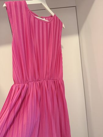ONLY Kleid pink Faltenrock Grösse M neuwertig