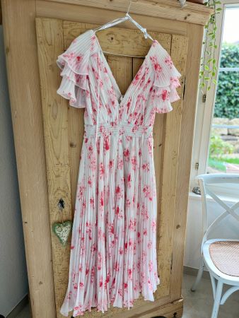 Wunderschönes, festliches Sommerkleid
