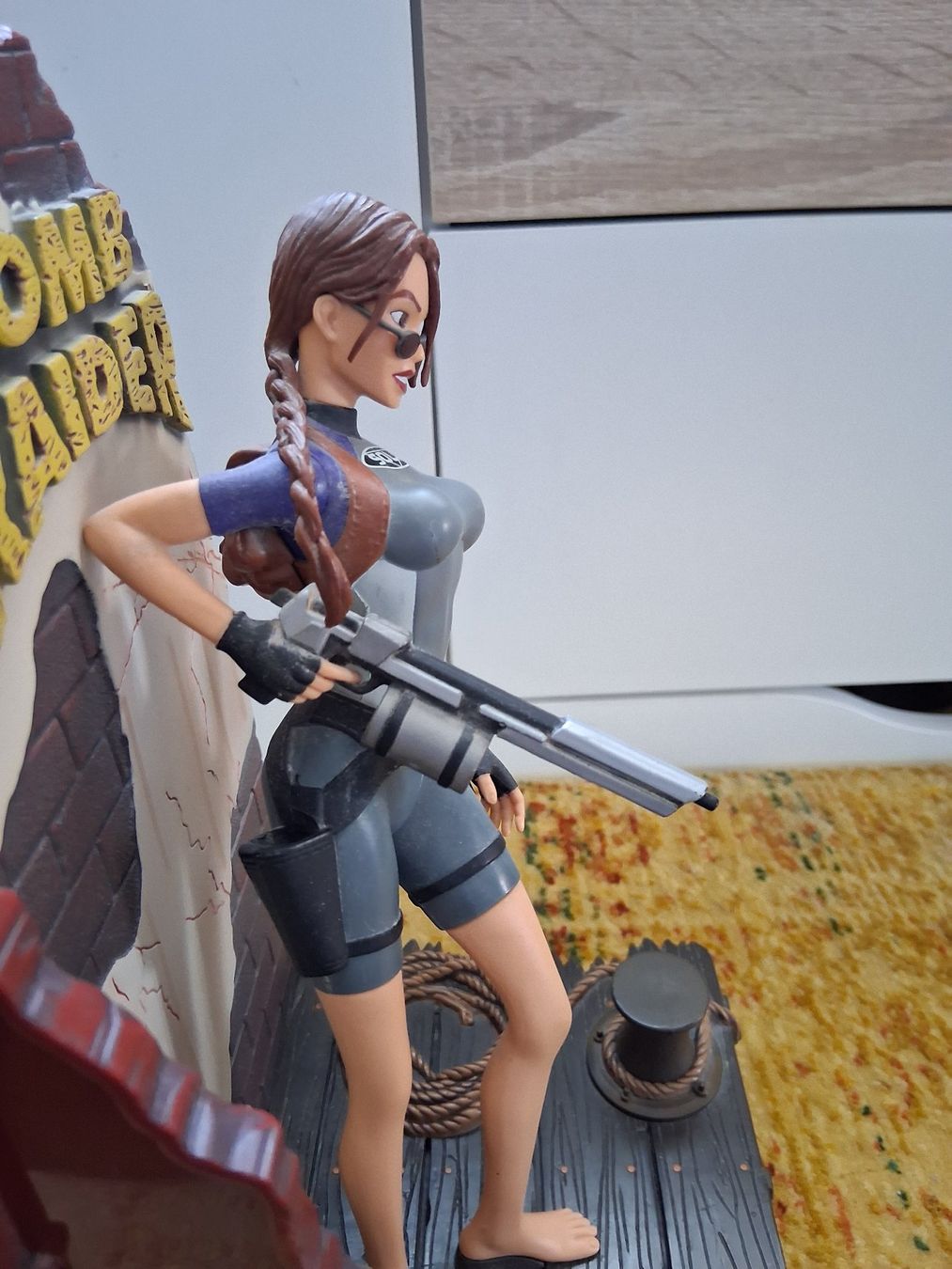 Statuette: Statue Lara Croft Tomb Raider – Usato da Aigle venduto da Marcagapit 5