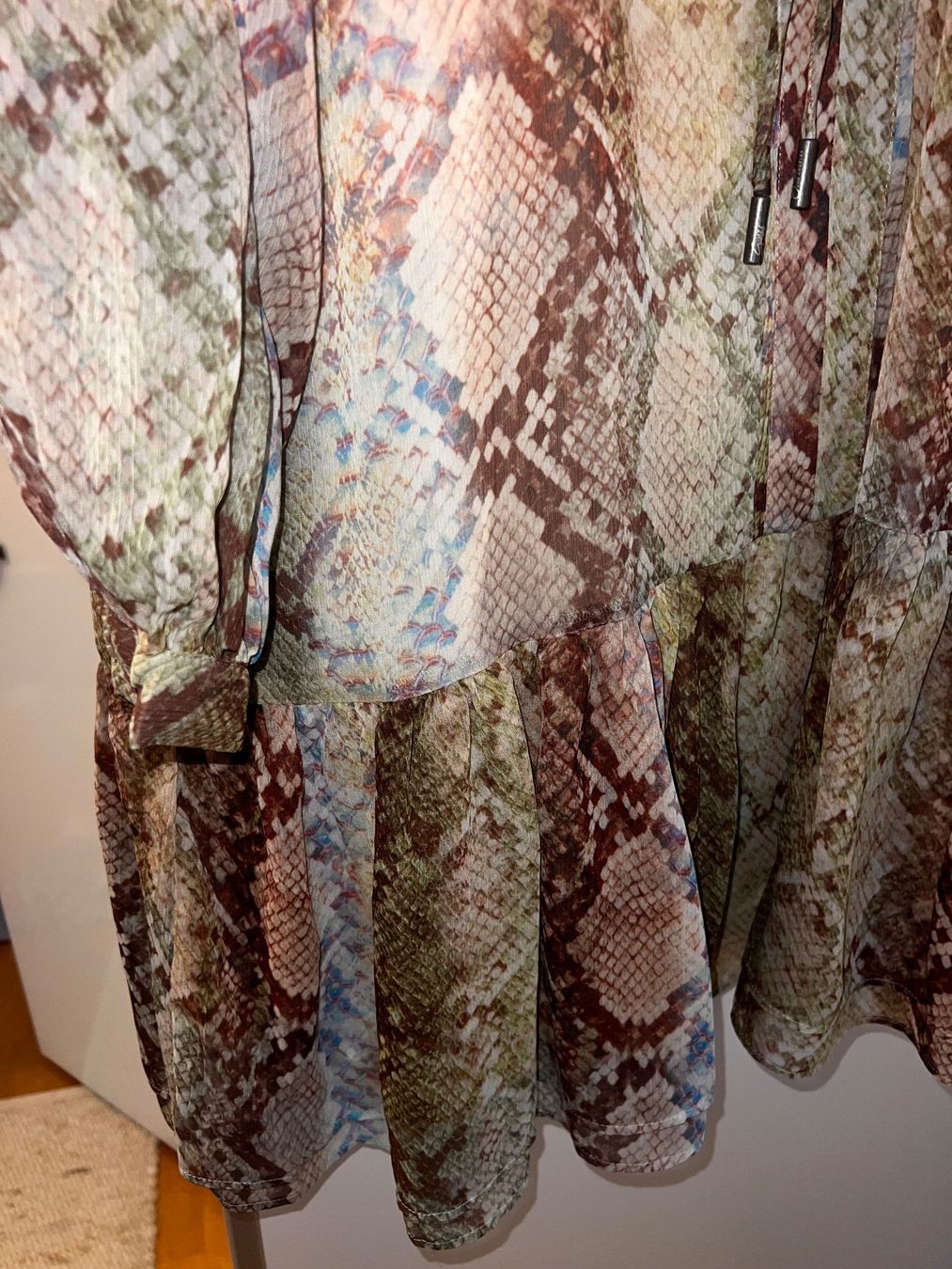 Guess Vestiti: Kleid GUESS L neu – Nuovo (secondo la descrizione) da Dornach venduto da samuti 1