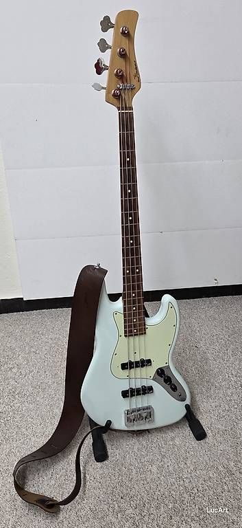 Musikinstrumente: E-Bass Tino Tedesco – Gebraucht aus Winterthur von LucaRicardo 1