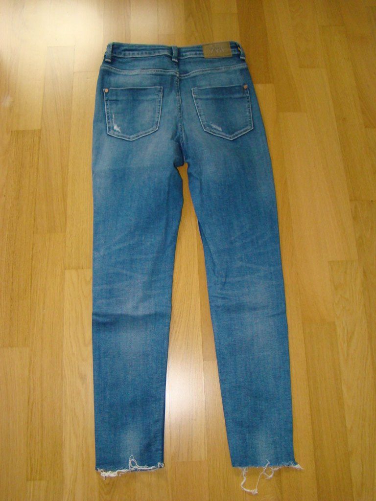 Zara Jeans: Zara, jeans – Nuovo e nell'imballaggio originale da Lussery-Villars venduto da pousinete02 1