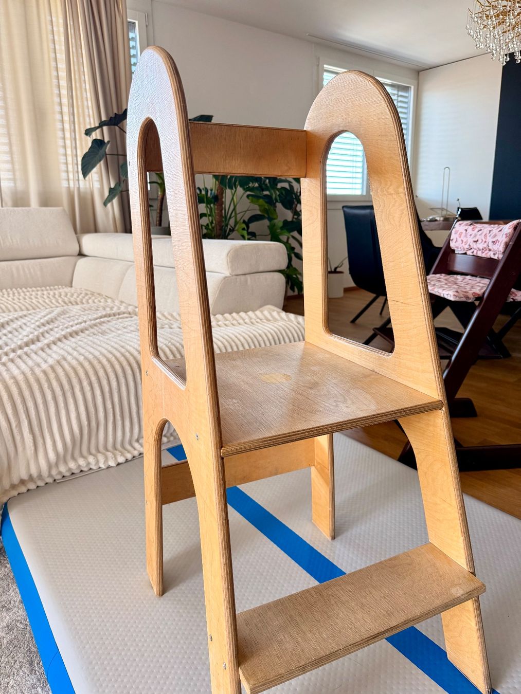 Chaises hautes: Lernturm aus Holz – D'occasion à Ettiswil par Drivecafe 2