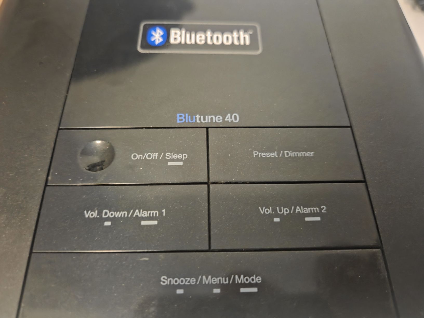 Radio: ROBERTS Blutune 40 DAB+ FM Radio Bluetooth schwarz – Usato da Flawil venduto da Hamdia12 2