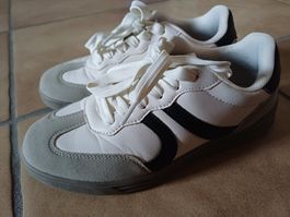 Sneaker Graceland