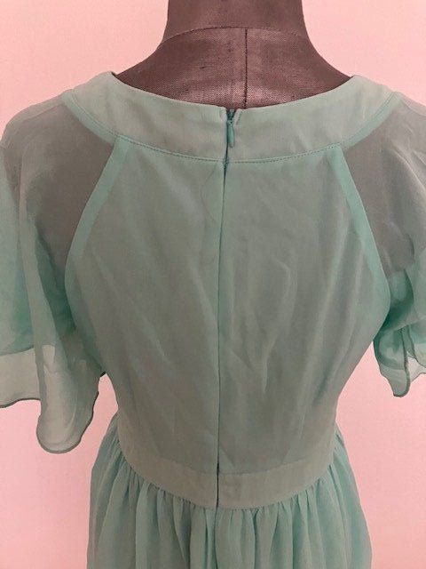 Boohoo Kleider: Robe  taille 38 bon état – Gebraucht aus Marin-Epagnier von rchouchouu 1