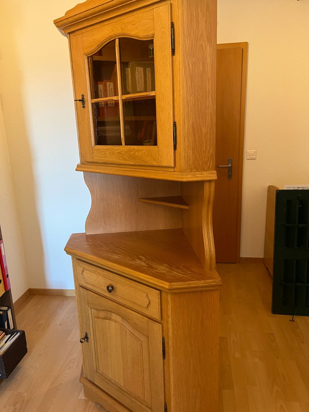 Vitrinen: Eckvitrine – Gebraucht aus Birrwil von Hallos8 1