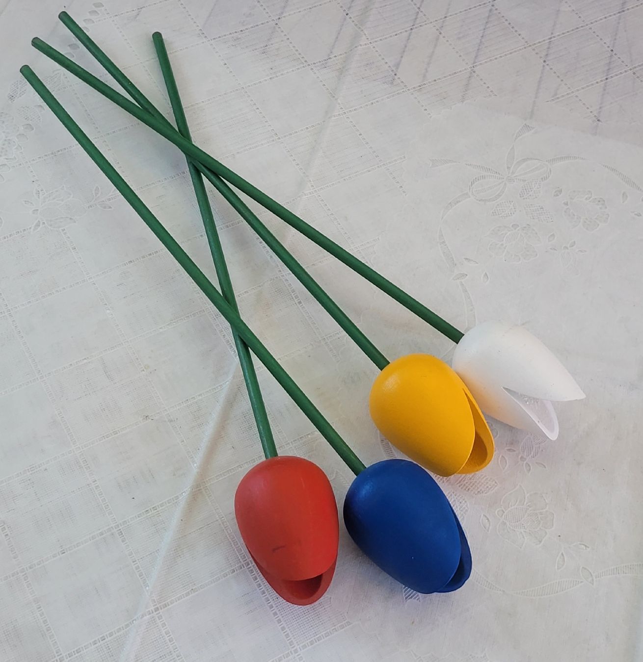 Alle Dekorationen: Zeitlose Tulpen Holztulpen – Gebraucht aus Buttikon SZ von Renco 1