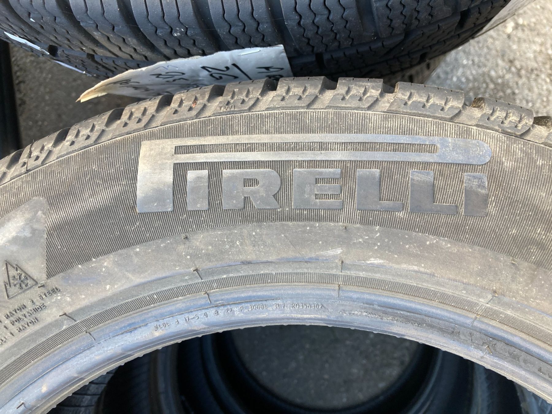 Pirelli Pneumatici & Ruote complete: BMW Pirelli  Winterpneu 195/60R16 – Usato da Cham venduto da WB2223 2