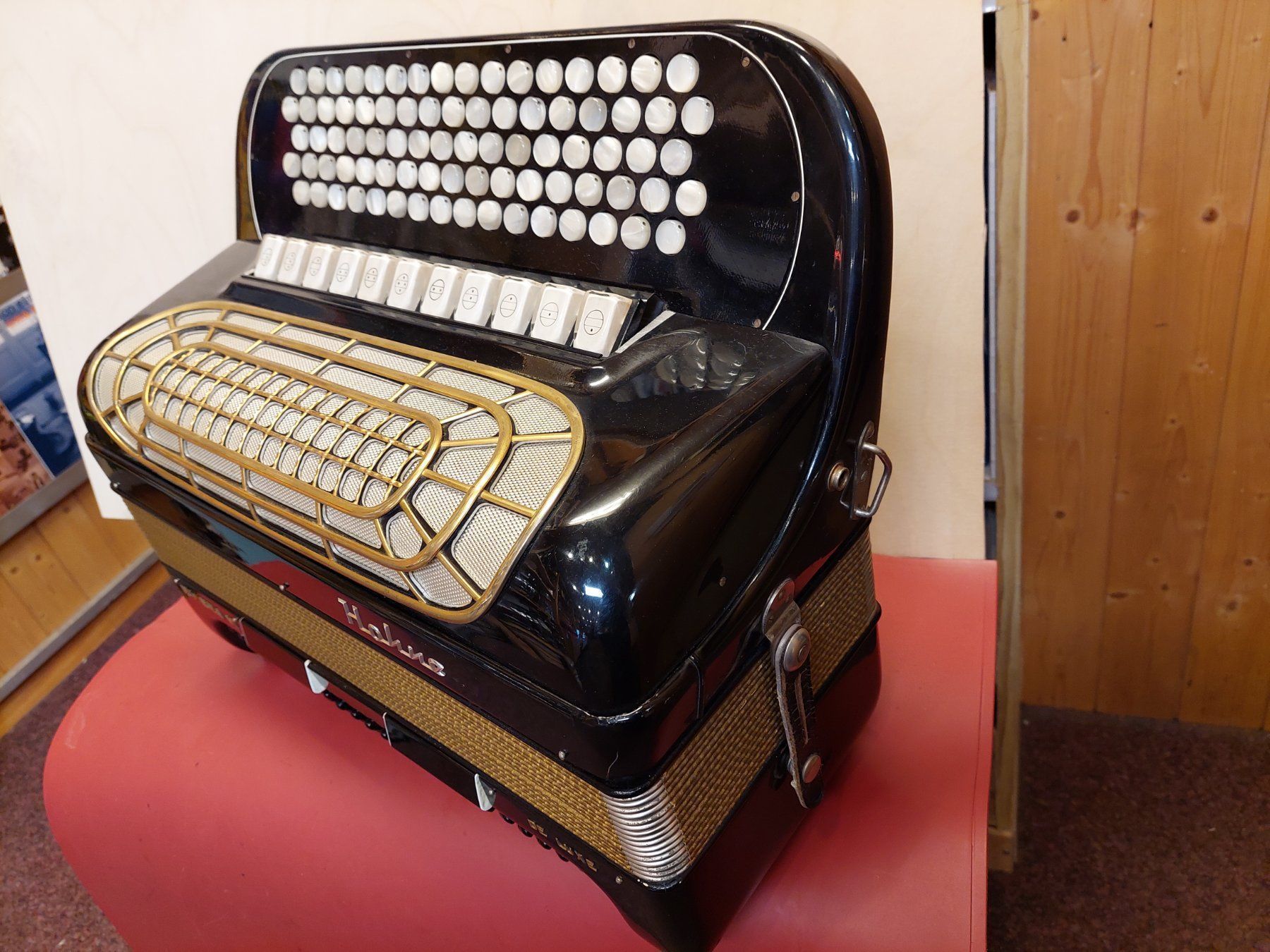 Hohner Strumenti musicali: Akkordeon Chromatisch / Knopf/ Hohner – Usato da Davos Platz venduto da wauwauin 8