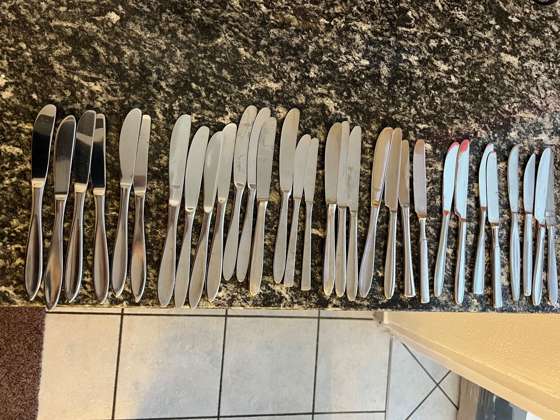 Coltelli da cucina: Besteck, Messer – Usato da Menziken venduto da alenka01 1