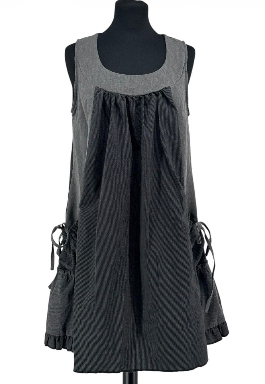 Vestiti: 00's DRIVER Robe Cargo Pinstripes Gris, Poches À Rubans, M – Usato da Lausanne venduto da PlusValue_Lausanne