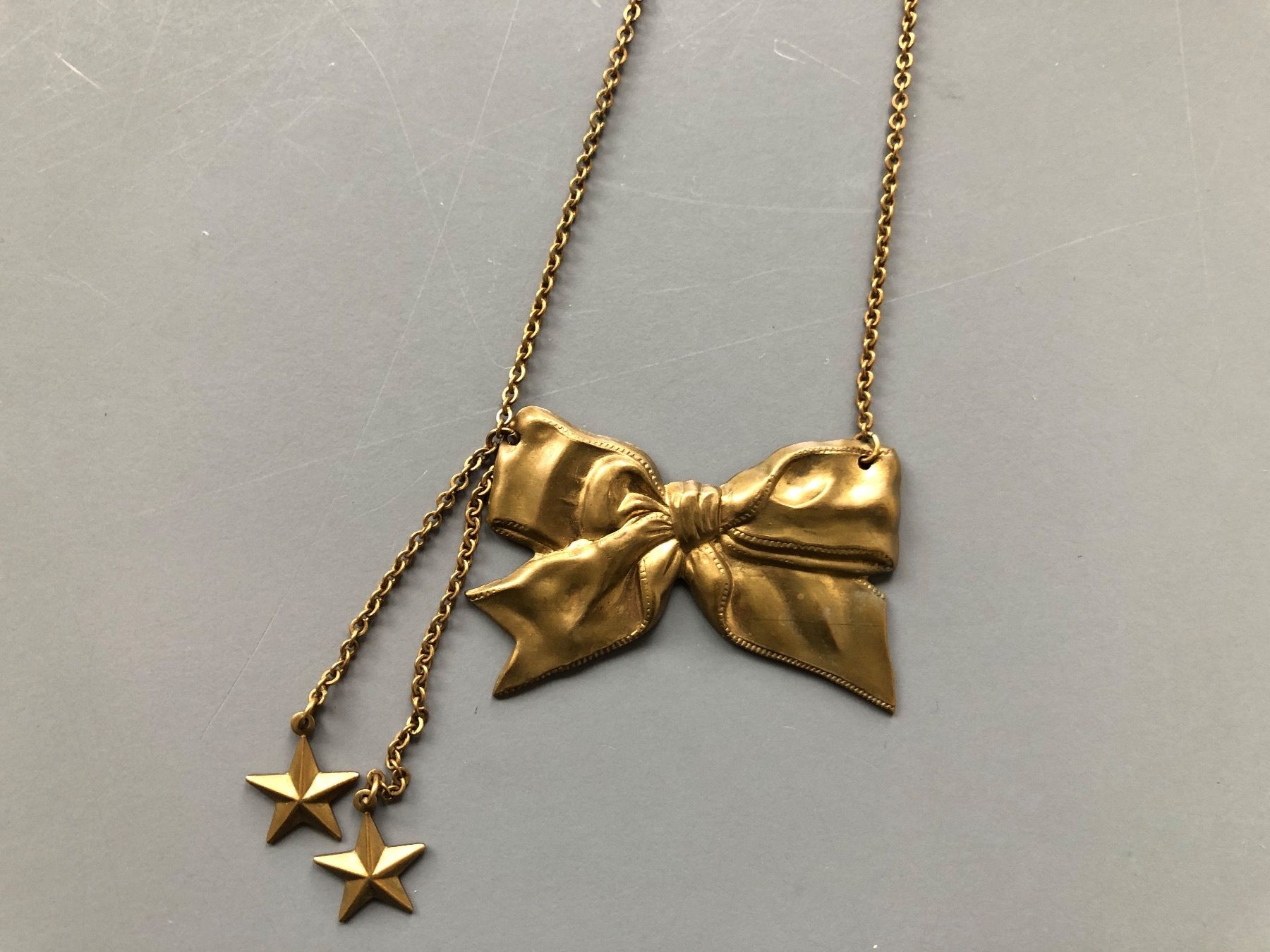 Catenine: Kette mit Masche von Nina Egli – Usato da Zürich venduto da ehupp