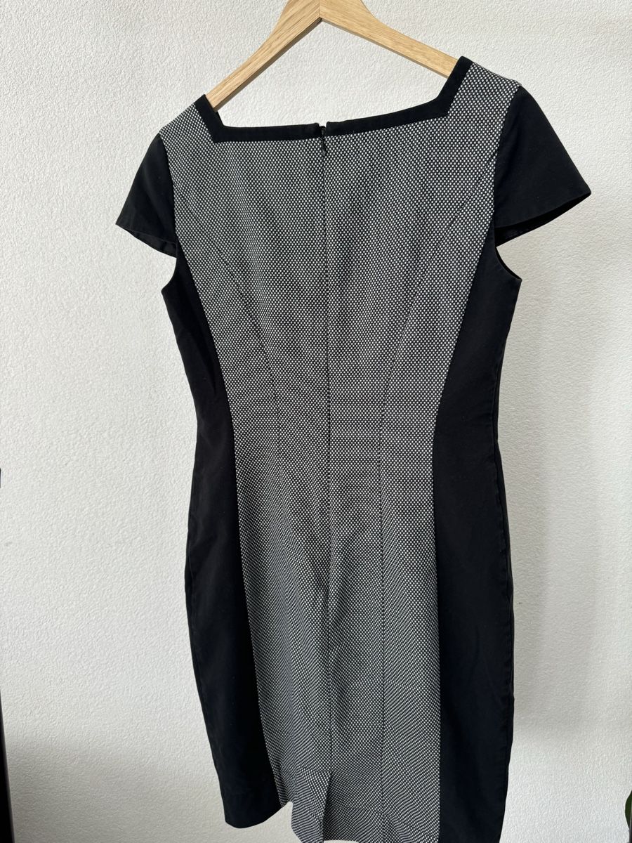 Kleider: Elegantes Kleid der Marke Marks & Spencer, S – Gebraucht aus Granges VS von rvn 1