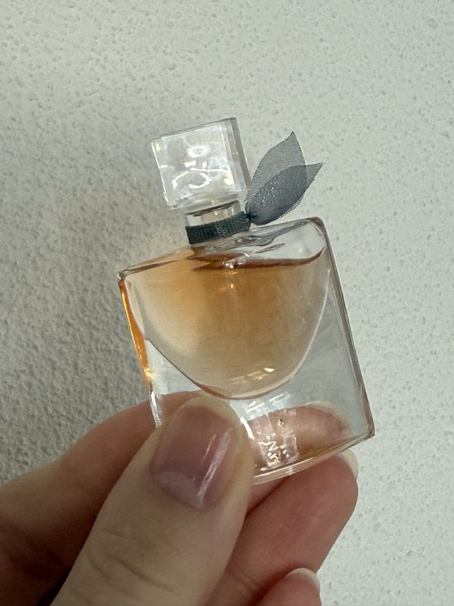 Lancôme Profumi & Eau de Toilette: Lancome Miniatur Parfüm 4ml – Nuovo e nell'imballaggio originale da Bottmingen venduto da Itsclaire
