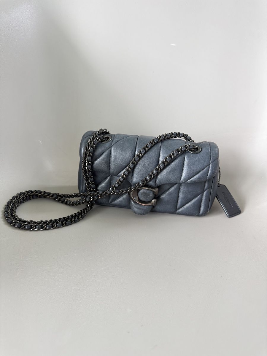 Coach Sacs femmes: Tasche Coach gesteppt schwarz Damen – D'occasion à Steinach par serayyilmaz