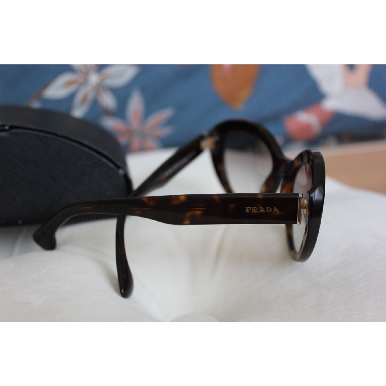 Prada Occhiali & Lenti: Lunettes de soleil Prada – Usato da Lausanne venduto da Tanoush2 2