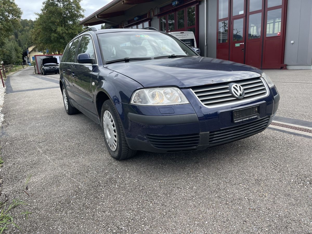 VW Automobili: VW Passat Variant – Usato da Spiez venduto da bertula 1