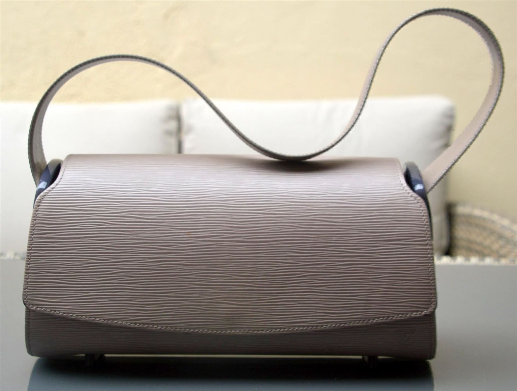 Louis Vuitton Borse da donna: Tasche / Sac Louis Vuitton Epi Nocturne – Usato da Collonges venduto da Auganien 1