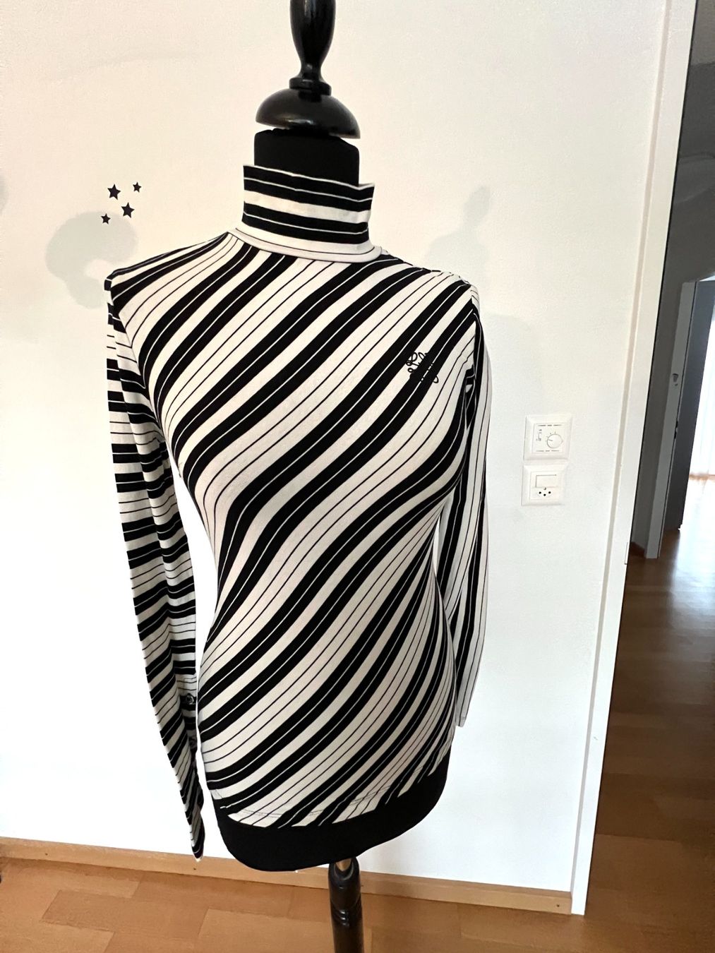 Loewe Maglioni & Felpe: Neuer Anagram Pullover von LOEWE Grösse XS – Nuovo (secondo la descrizione) da Binningen venduto da criss-cross 4