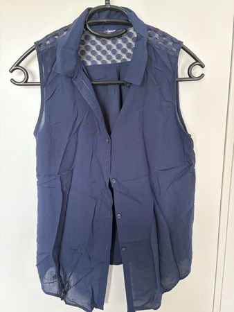 taille M, très bon état 