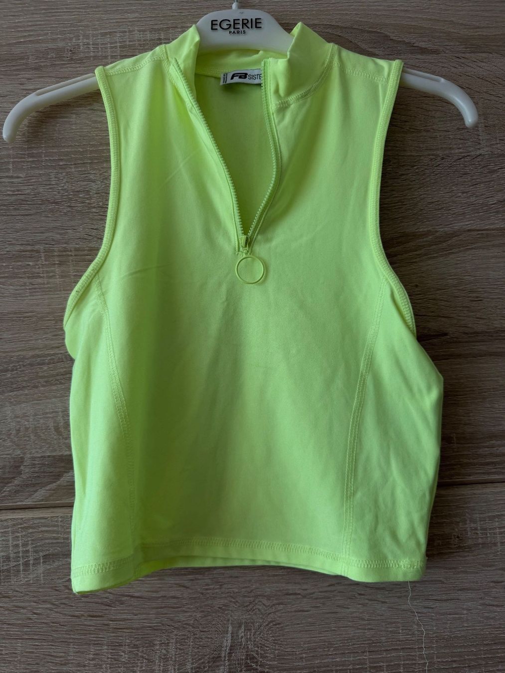 Tops: Top jaune fluo – Neu (gemäss Beschreibung) aus Montreux von Izapechee