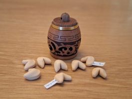 Handmade Glückskekse mit Holzdose