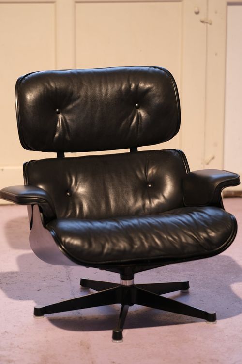 Original Vitra Eames Lounge Chair schwarz Kaufen auf Ricardo