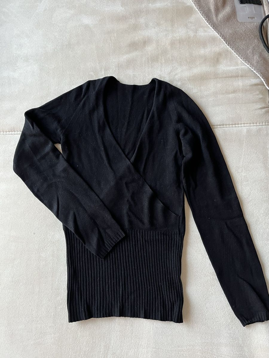 Pullover & Sweatshirts: Pulli Gr.XS – Gebraucht aus Stäfa von Exclusive0 1