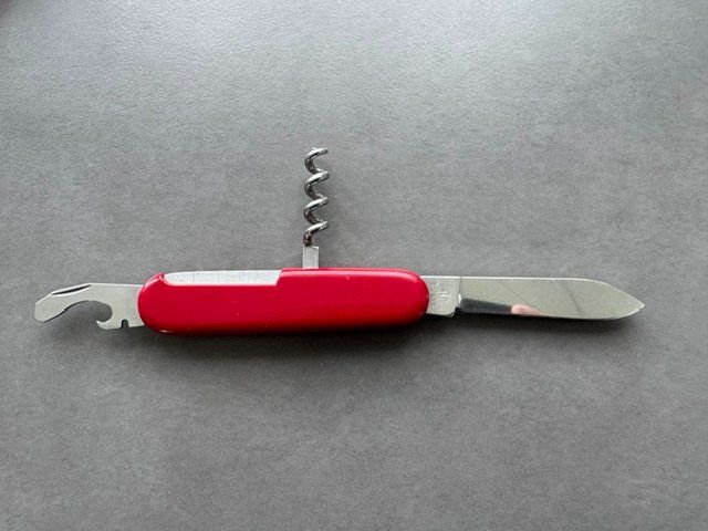 Victorinox Coltelli tascabile: VICTORINOX Taschenmesser Berner Versicherung – Usato da Honau venduto da sainj 1
