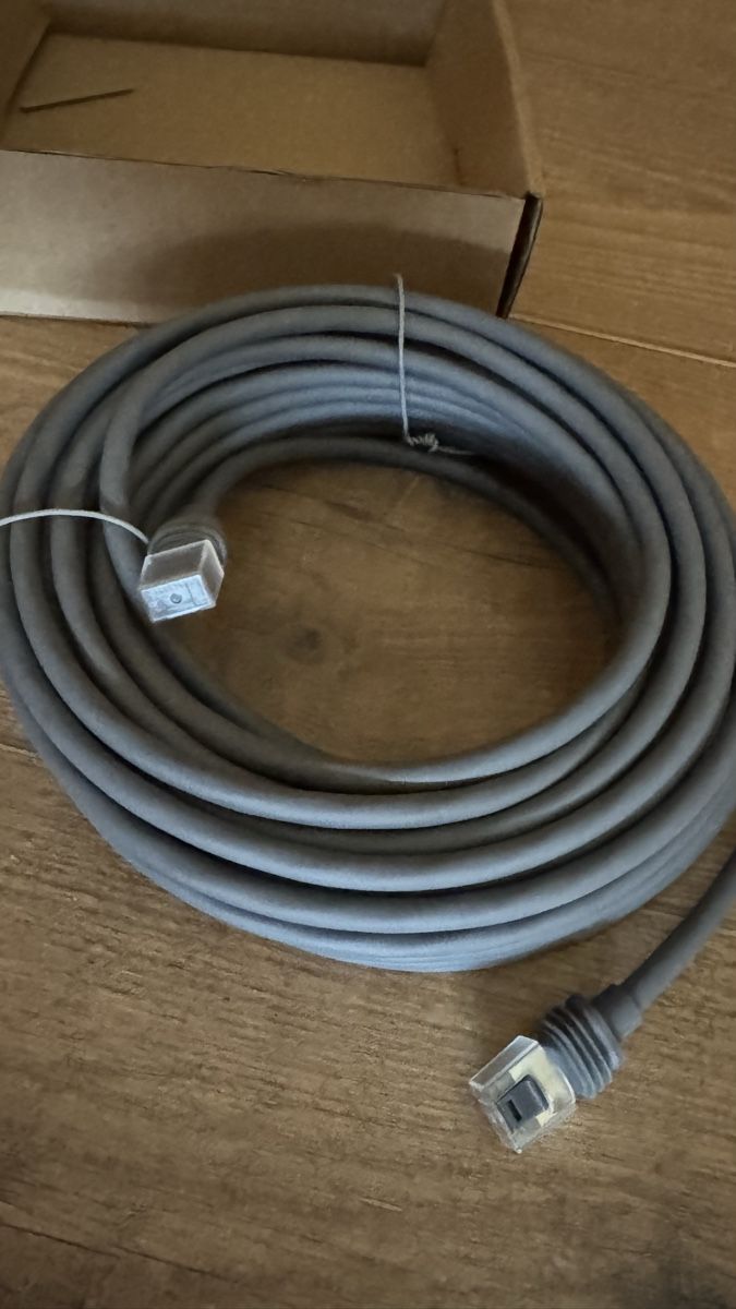 Cavi: Starlink Gen 3 Kabel 15M – Nuovo e nell'imballaggio originale da Erstfeld venduto da Sidha