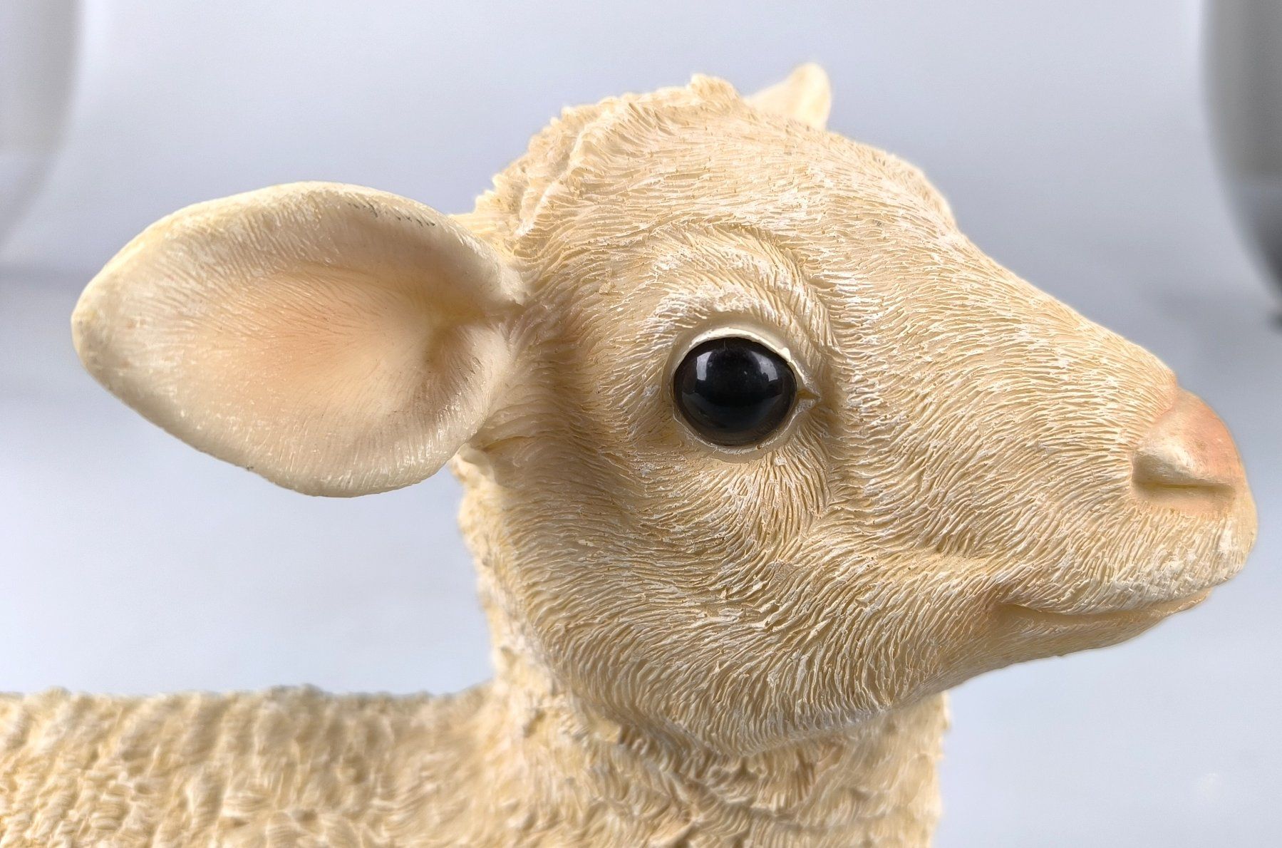 Figuren: Deko Lamm aus Kunststoff , Länge: 38 cm – Gebraucht aus Rüti ZH von Restwert_Rueti_ZH 5
