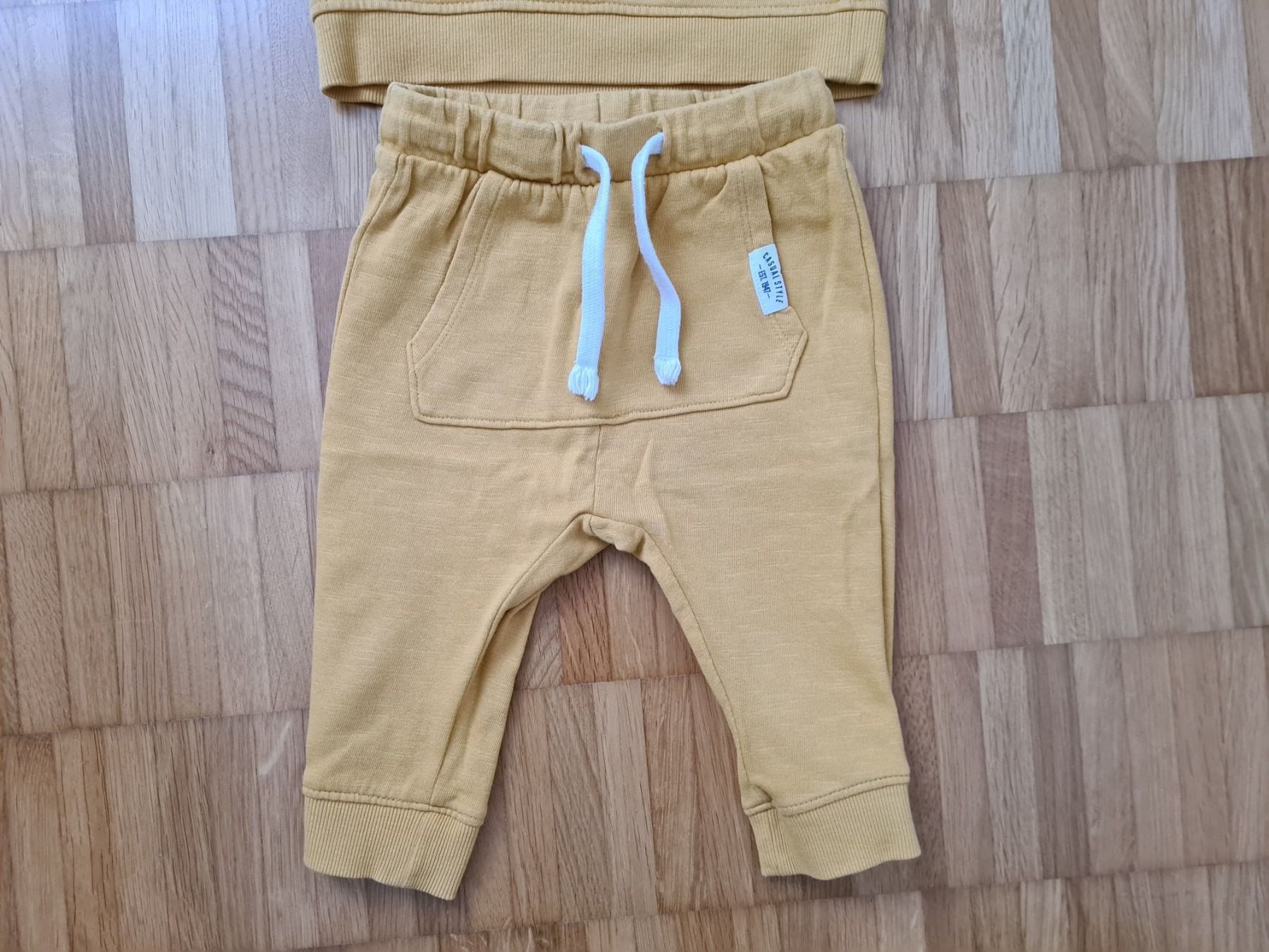 Kleiderpakete & -sets: Babykleidung (Hose &Pulli) Gr. 74 – Gebraucht aus Jona von Good_luck_ 1