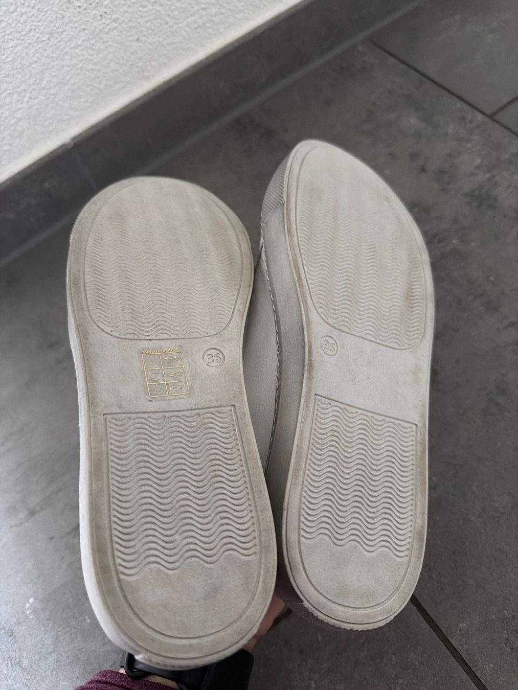 Damenschuhe: Neue Leder-Sneakers von Bueno – Neu und originalverpackt aus Steffisburg von elle013 3