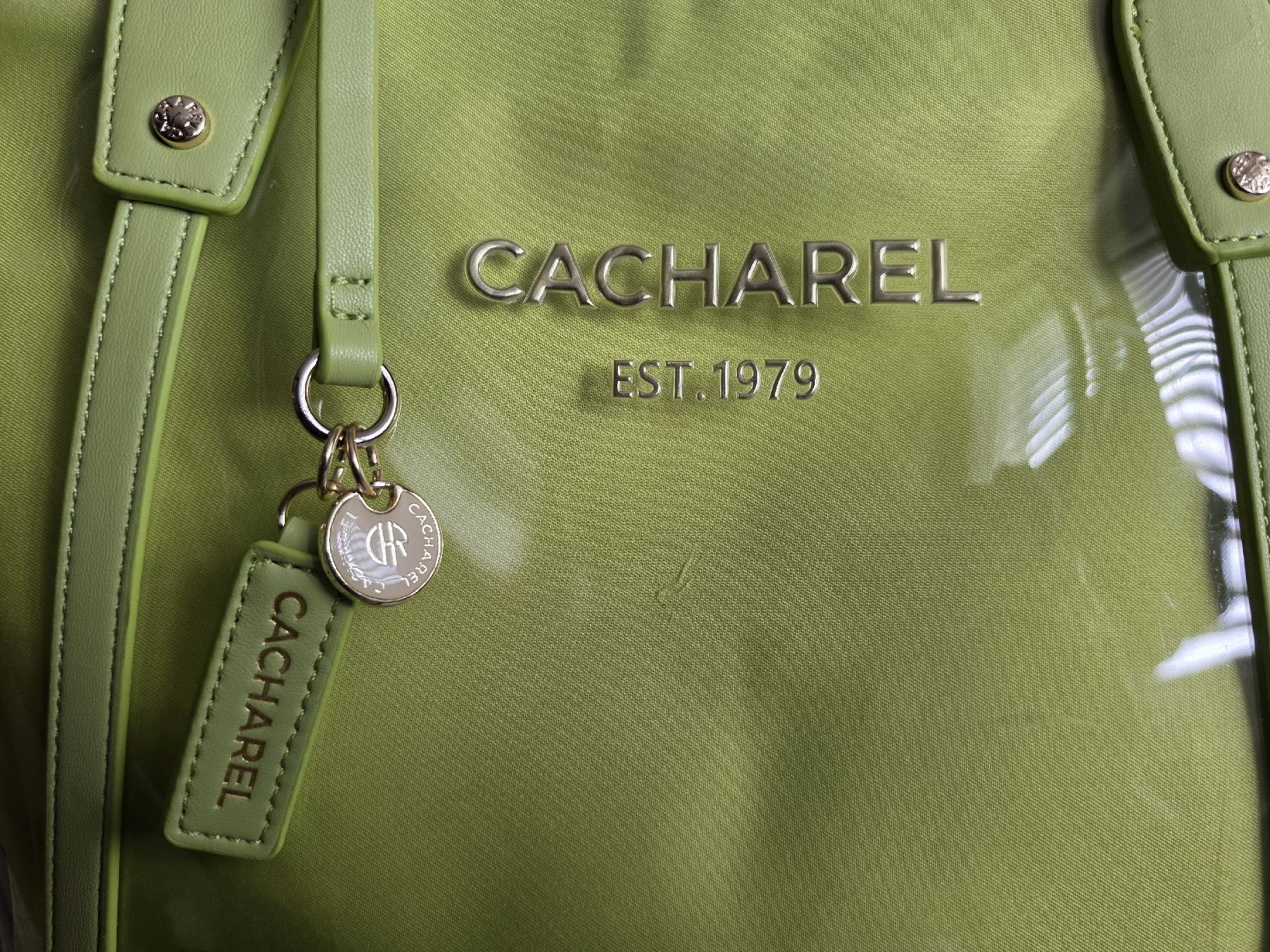 Borse da donna: Sac cabas CACHAREL vert clair 25 cm. × 44 cm. – Nuovo e nell'imballaggio originale da HENNIEZ venduto da mjm_vp6n 1