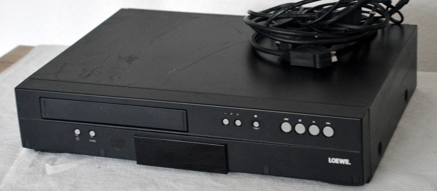 Aufnahmegeräte: Videorecorder VHS  Loewe VV 4056 H  magnétoscope – Gebraucht aus Collonges von arashee 1