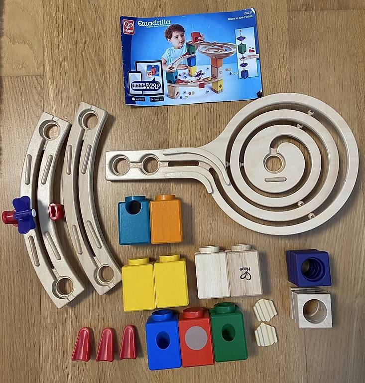 Hape Spielzeuge: Hape Quadrilla Kugelbahn – Gebraucht aus Männedorf von sofilly