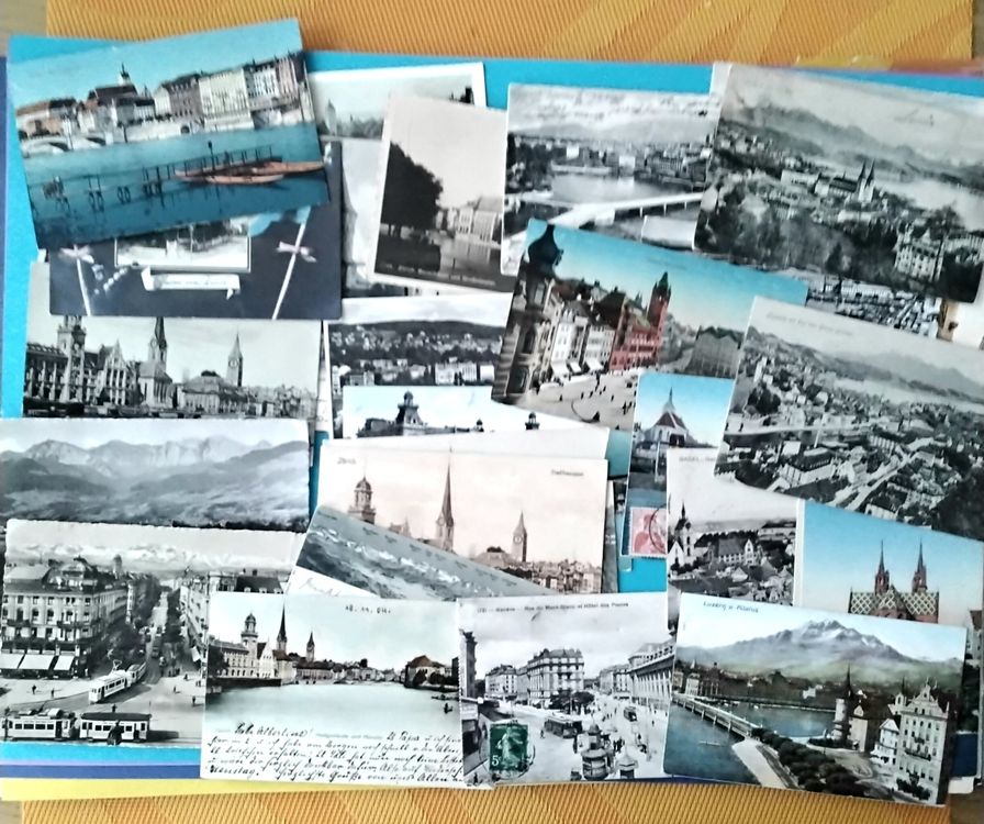 Cartolina Da Viaggio Con Mondo E Monumenti | Vettore Gratis