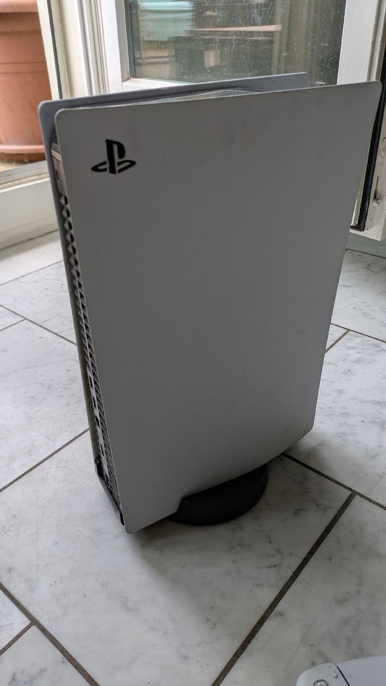 Sony Console: Playstation 5 mit 3 Joystick plus lade Station und Headset – Nuovo (secondo la descrizione) da Böckten venduto da svim 3