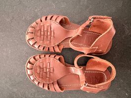 Zara Leder Sandalen Größe 28