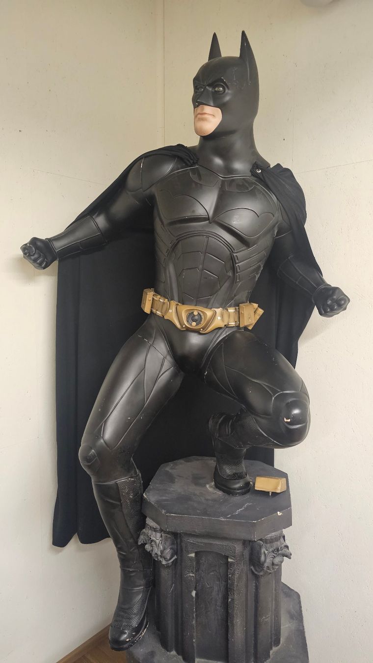 Statuette: Batman Statue - Batman Begins Lebensgross – Usato da Dorf venduto da Miner-supply 1