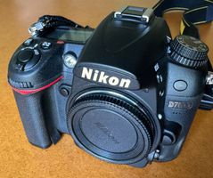 Sehr schöner NIKON D7000 Body