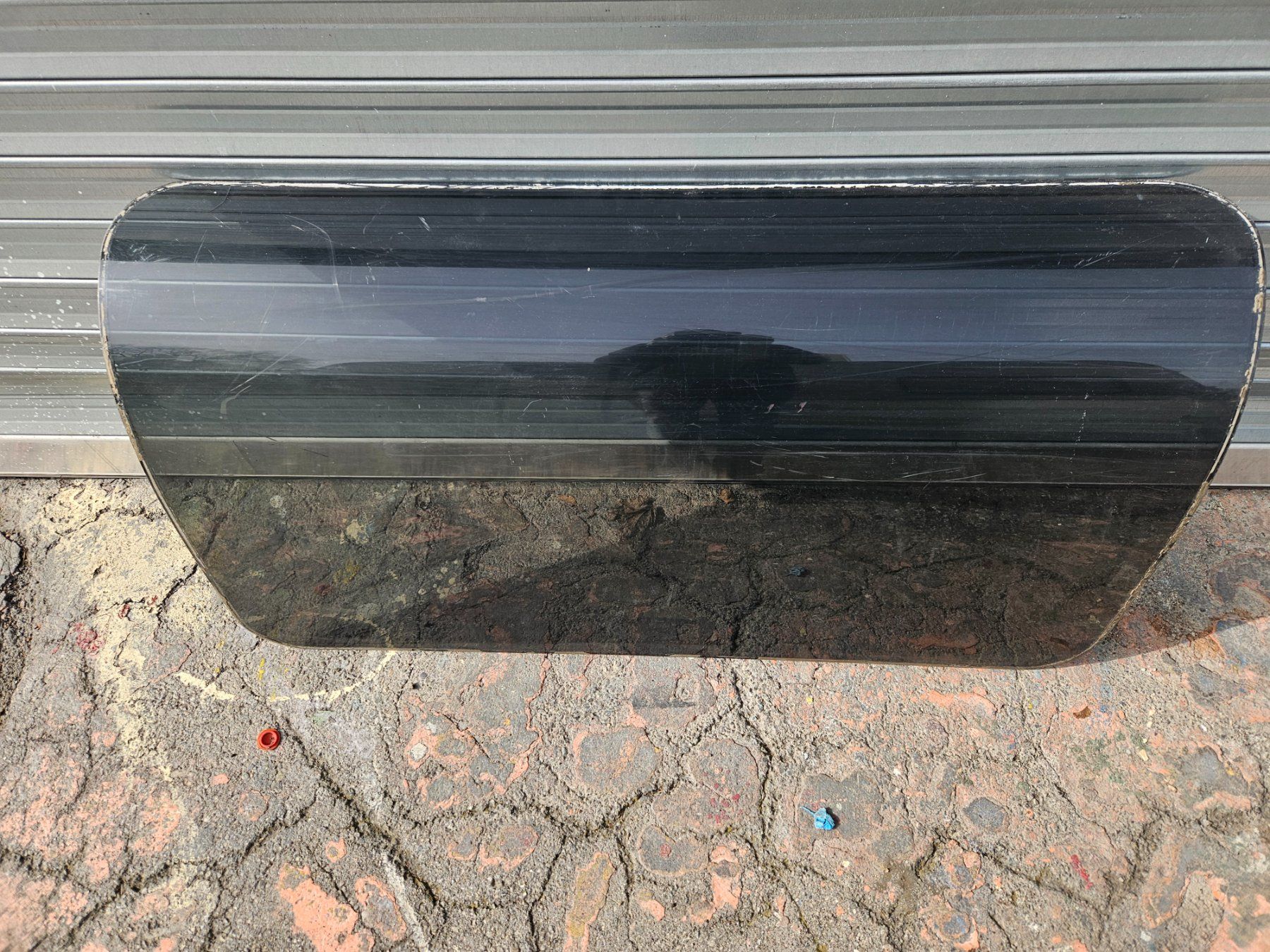 Fenêtres: 7 Dachfenster blau getönt ehem. Postauto L4C Chassis – D'occasion à Zürich par Leimbi28 1