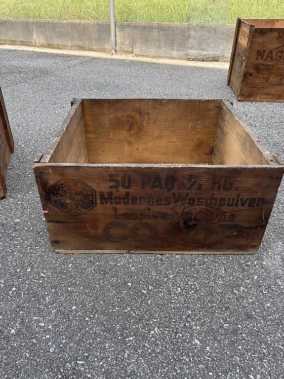 Barattoli: Scatole in legno anni 50-60 – Usato da S. Antonino venduto da raffosuisse 2