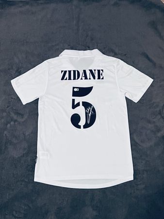 Real Madrid Trikot Autogramm Zidane Beckett 