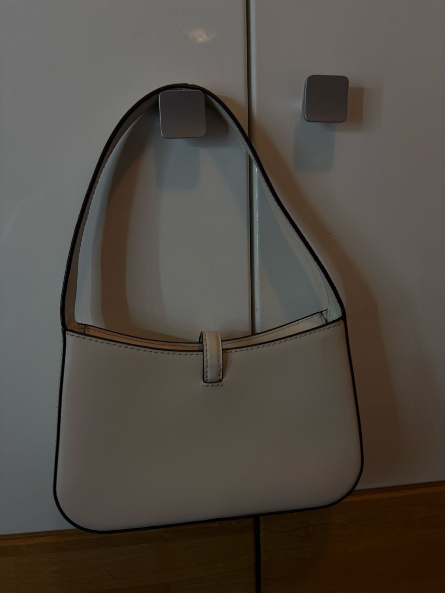 Michael Kors Taschen für Damen: Sac Michael Kors, Couleur Crème – Neu (gemäss Beschreibung) aus Le Grand-Saconnex von c7w_ngx7 2