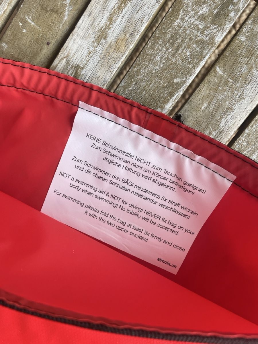 Borse: Roter Schwimmsack/Drybag von Simcla - Neu – Nuovo e nell'imballaggio originale da Zürich venduto da ani_8d5j 2